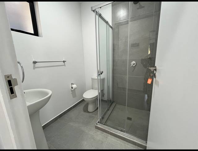 2 BEDROOM APARTMENT TO LET IN SHEFFIELD BEACH